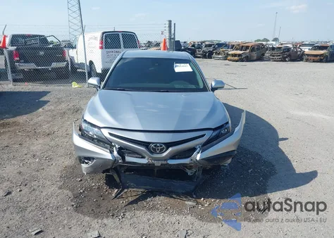 2022 Toyota Camry Se из США, поврежденный, VIN 4T1G11AK0NU069140